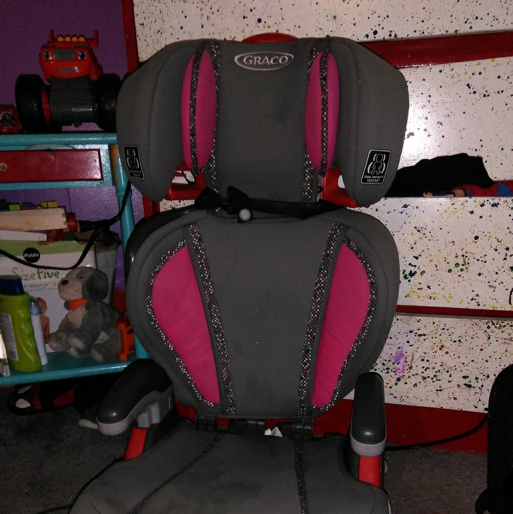 Girl carseat